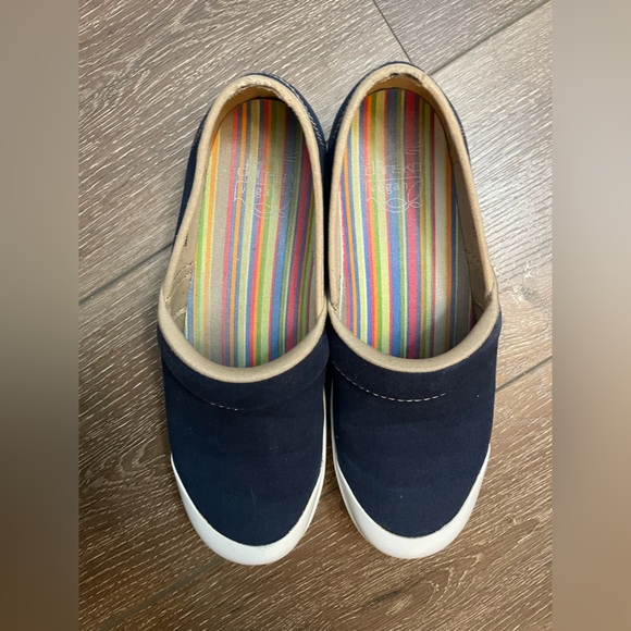 Dansko Navy Canvas Vegan Clogs 9.5, 40 EU Shoes - Picture 3 of 8